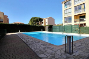 Studio with pool near the sea wifi and AC